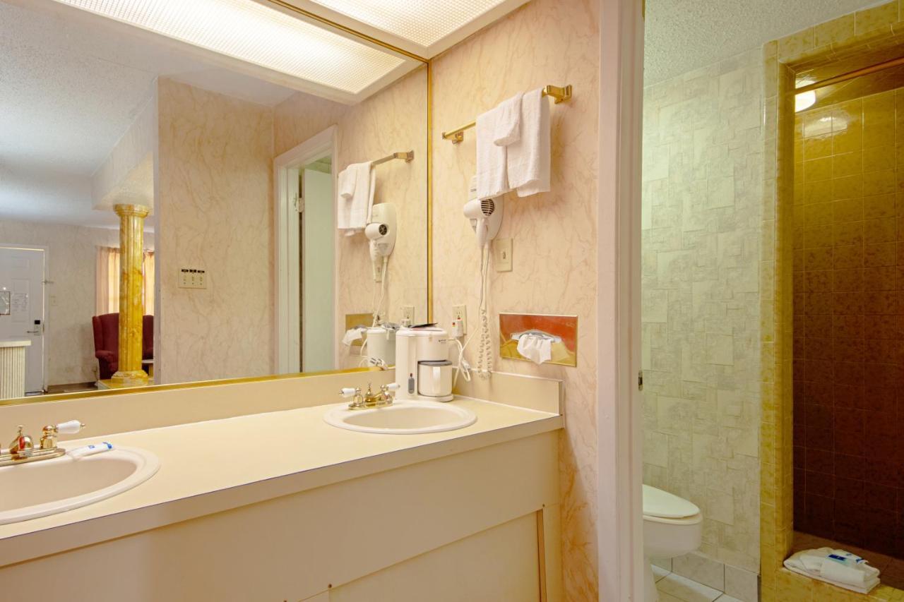 Economy Inn & Suites Denton Ngoại thất bức ảnh